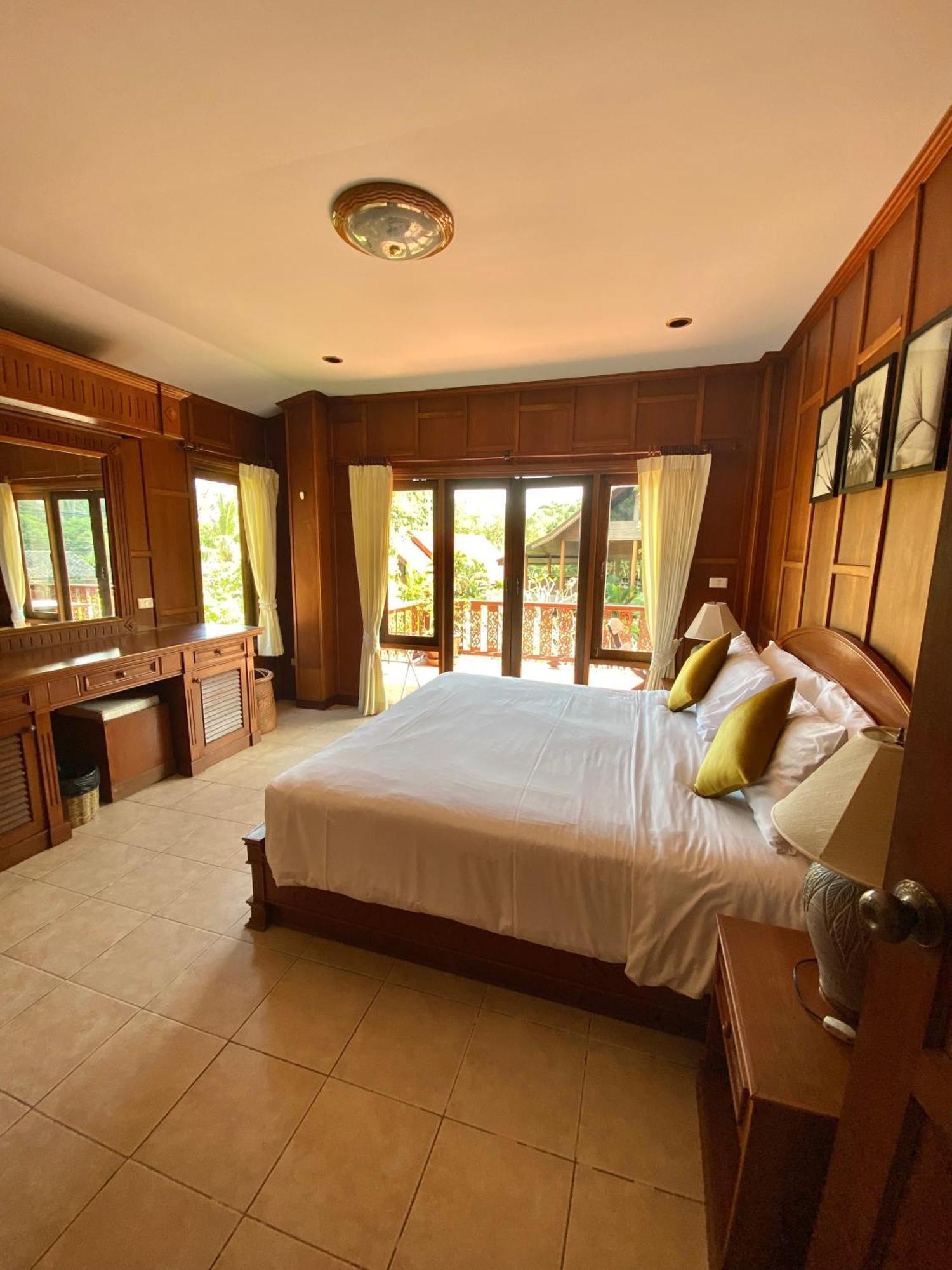 Baan Laem Noi Villa's Mae Nam