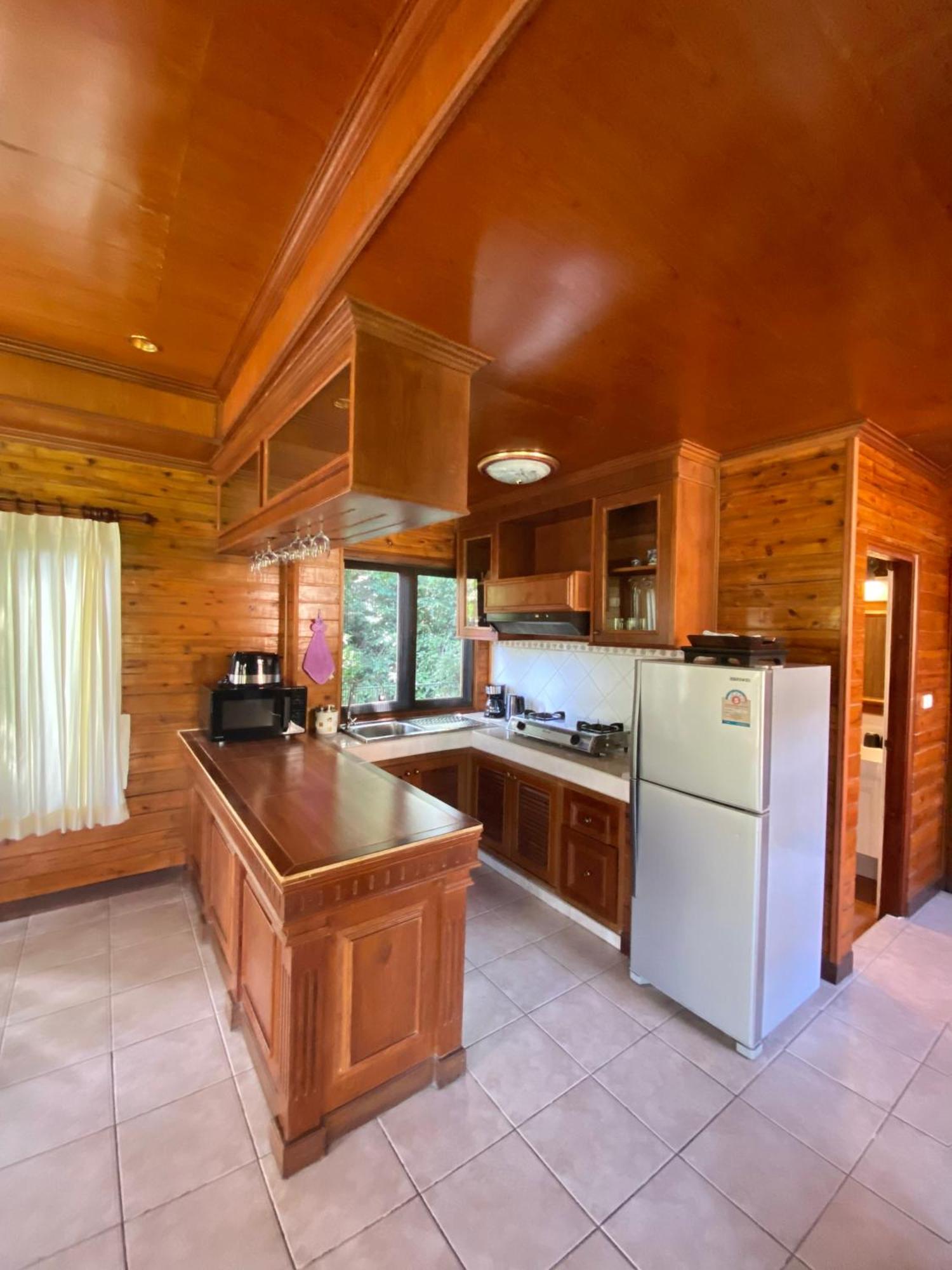 Holiday home Baan Laem Noi Villa's *